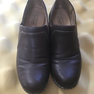 Croft & Barrow Ortholite medium heeled pumps